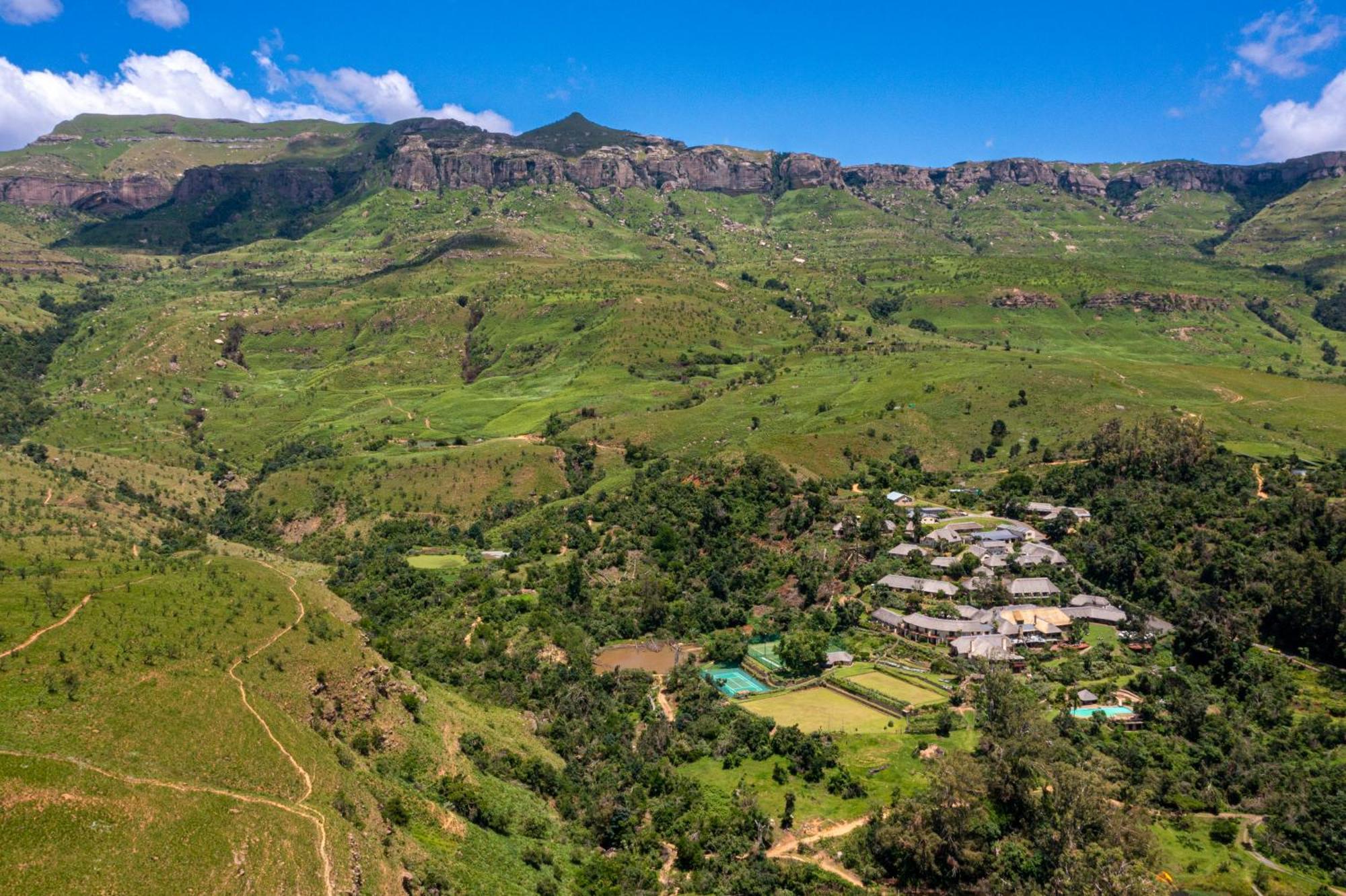 Cavern Resort & Spa 伯格维尔 外观 照片